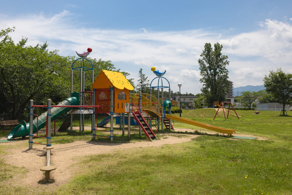 敦賀市こどもの国（敦賀市立児童遊園）の複合遊具