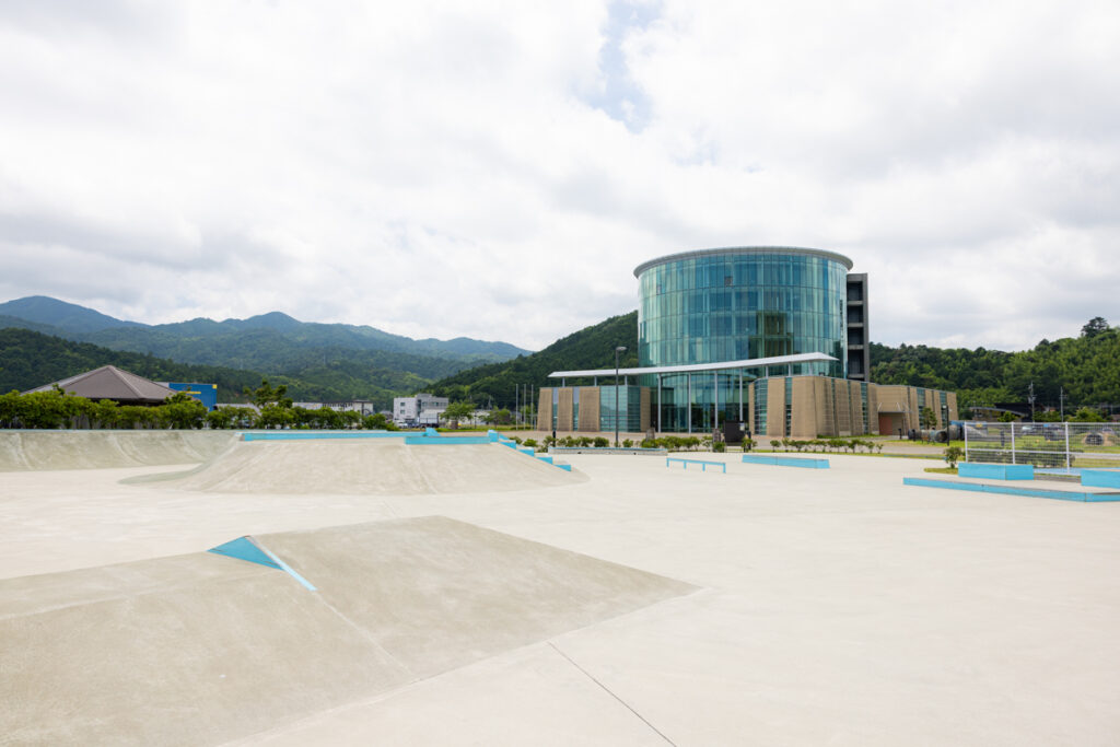 福井県こども家族館のスケートパーク